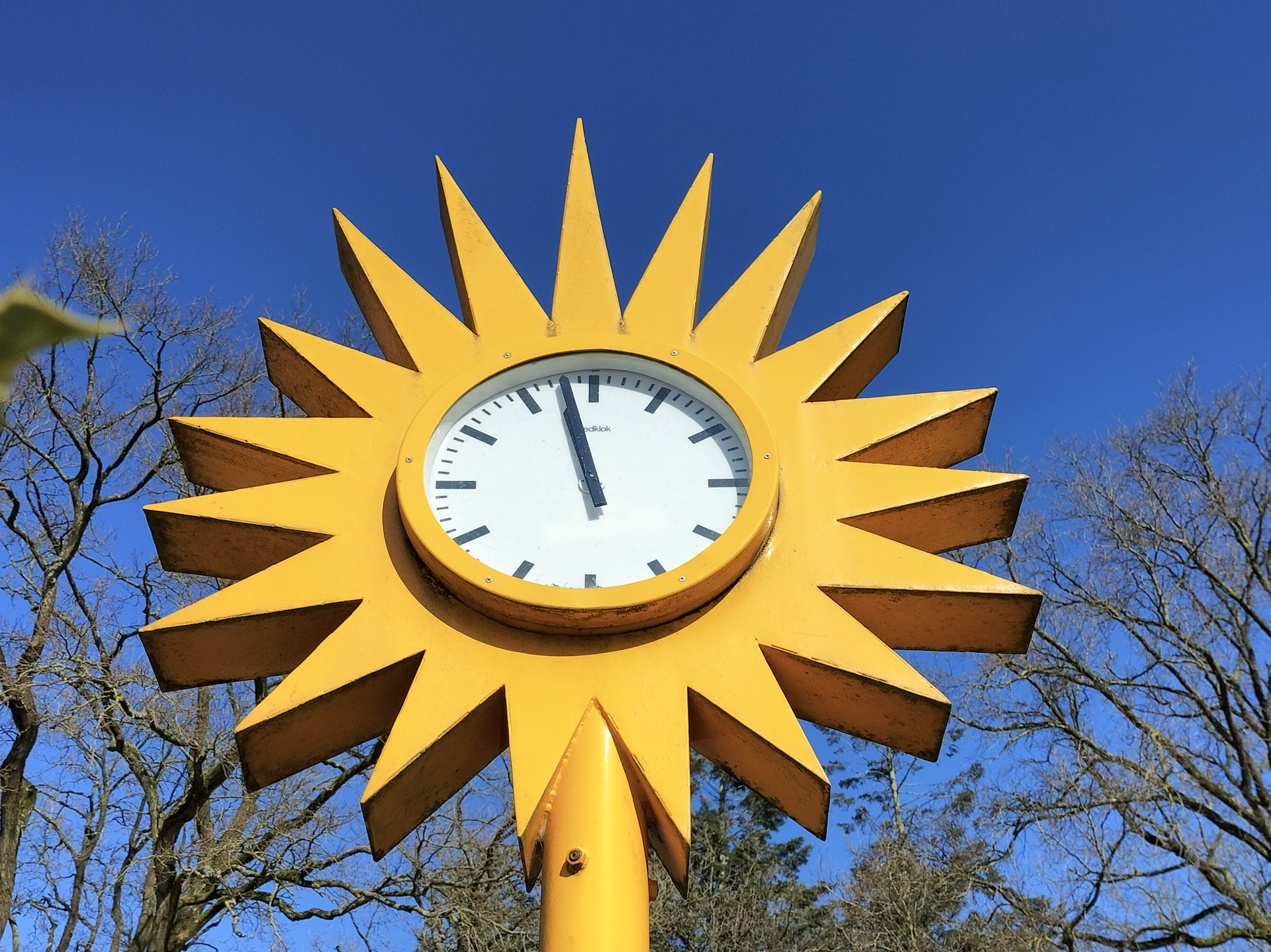 Zonnestraal klok